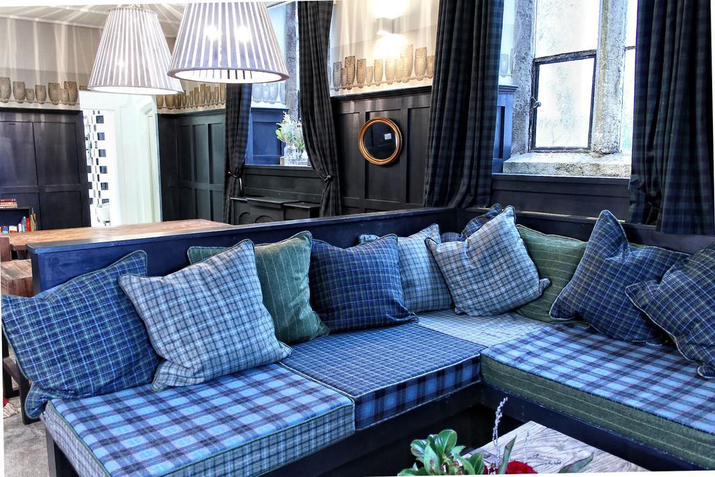 Lumely Fee Bunkhouse Aparthotel Kendal Bagian luar foto