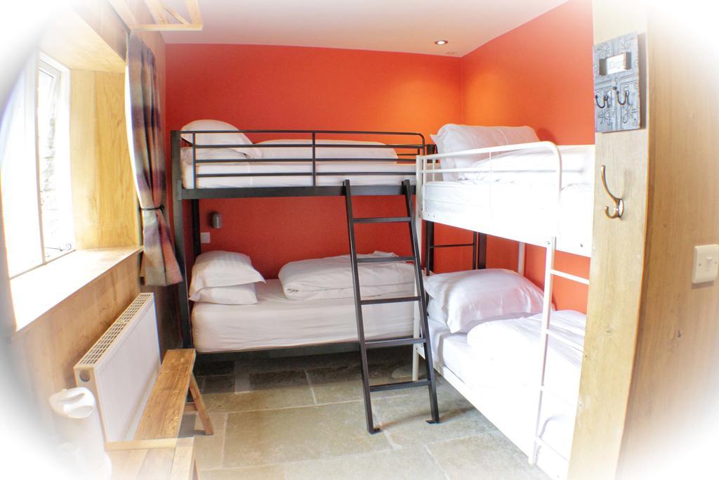 Lumely Fee Bunkhouse Aparthotel Kendal Bagian luar foto