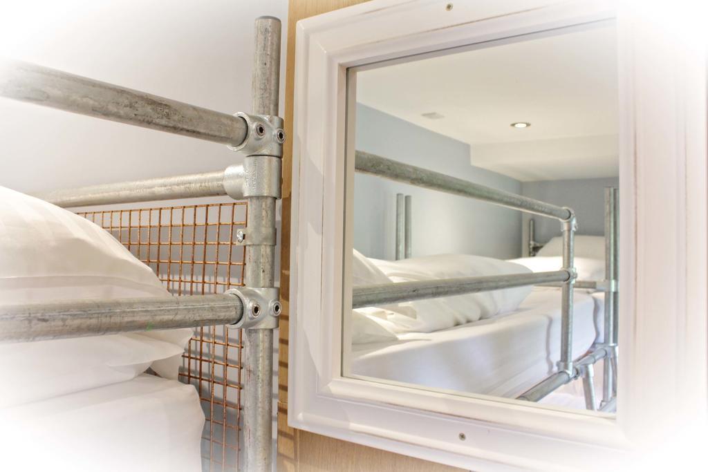 Lumely Fee Bunkhouse Aparthotel Kendal Bagian luar foto